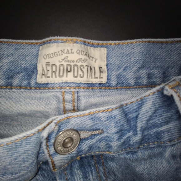 Aeropostale Men's Slim Bootcut Jeans – 38x32 – Distressed – Light Wash - EUC - Picture 7 of 9